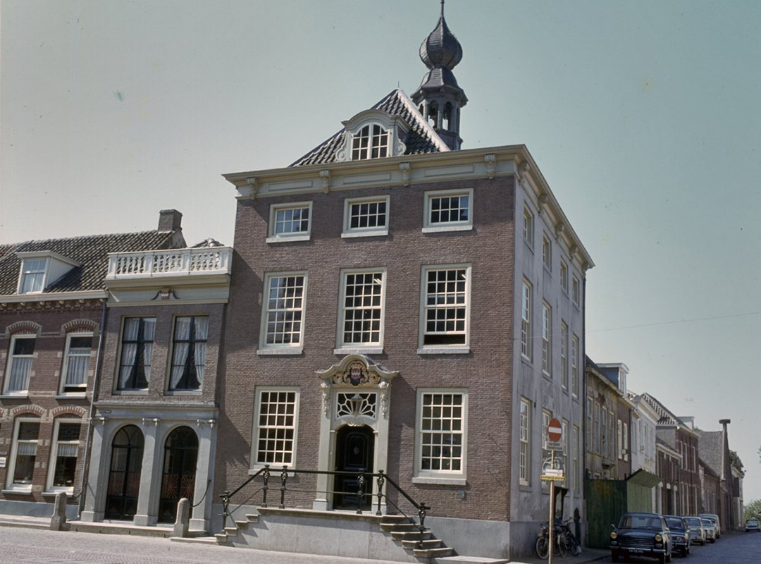 Stadhuis MARKT Buren - Muzikale Monumenten